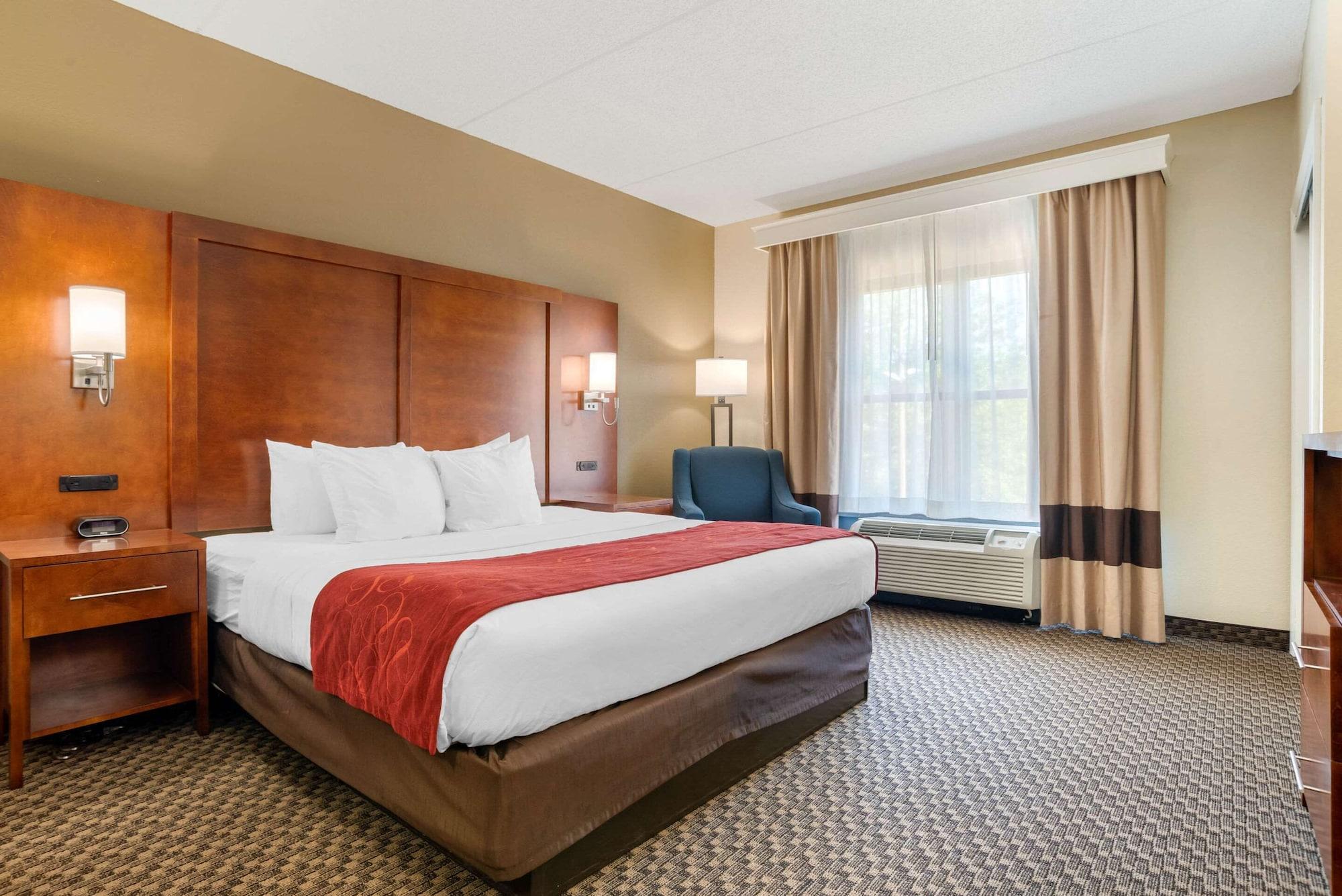 Comfort Suites Tallahassee Capitol - University Area Exterior foto